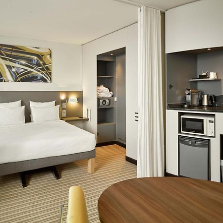 B&B Hotel Velizy Est Екстериор снимка
