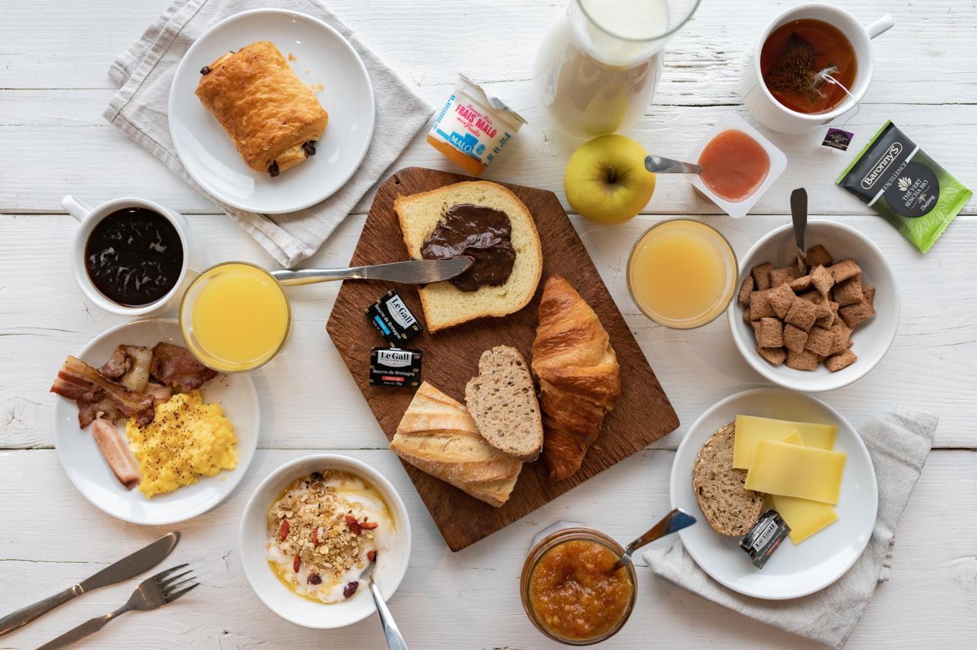 B&B Hotel Velizy Est Екстериор снимка