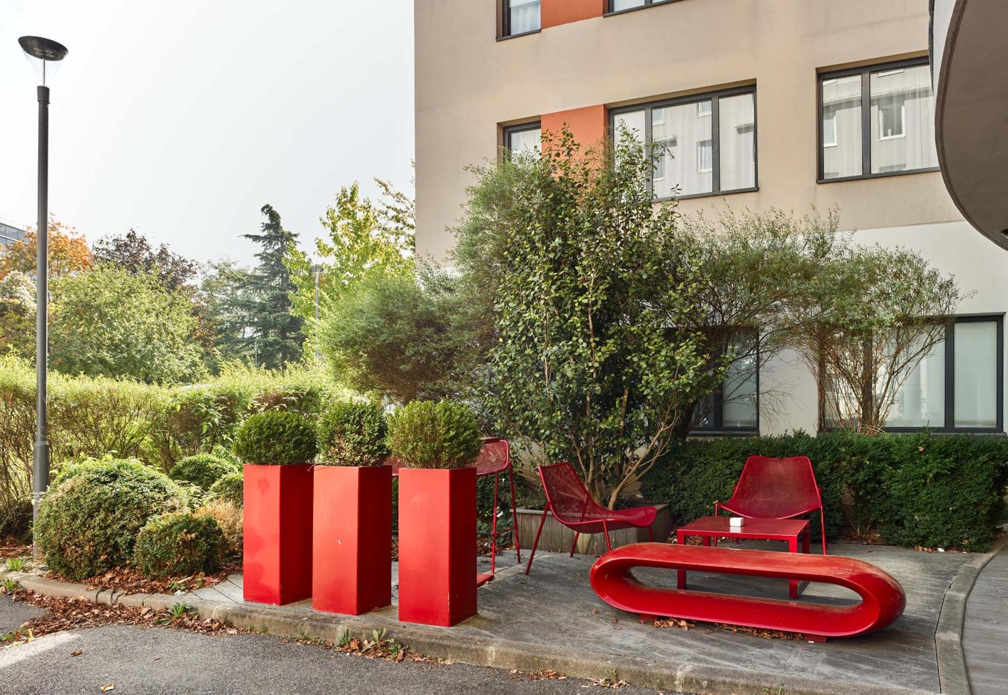 B&B Hotel Velizy Est Екстериор снимка