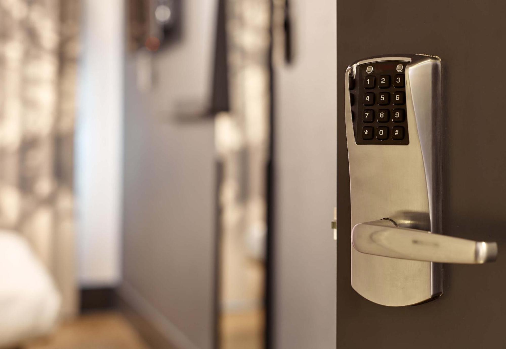 B&B Hotel Velizy Est Екстериор снимка